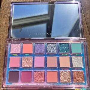MERCURY RETROGRADE PALETTE HUDA BEAUTY